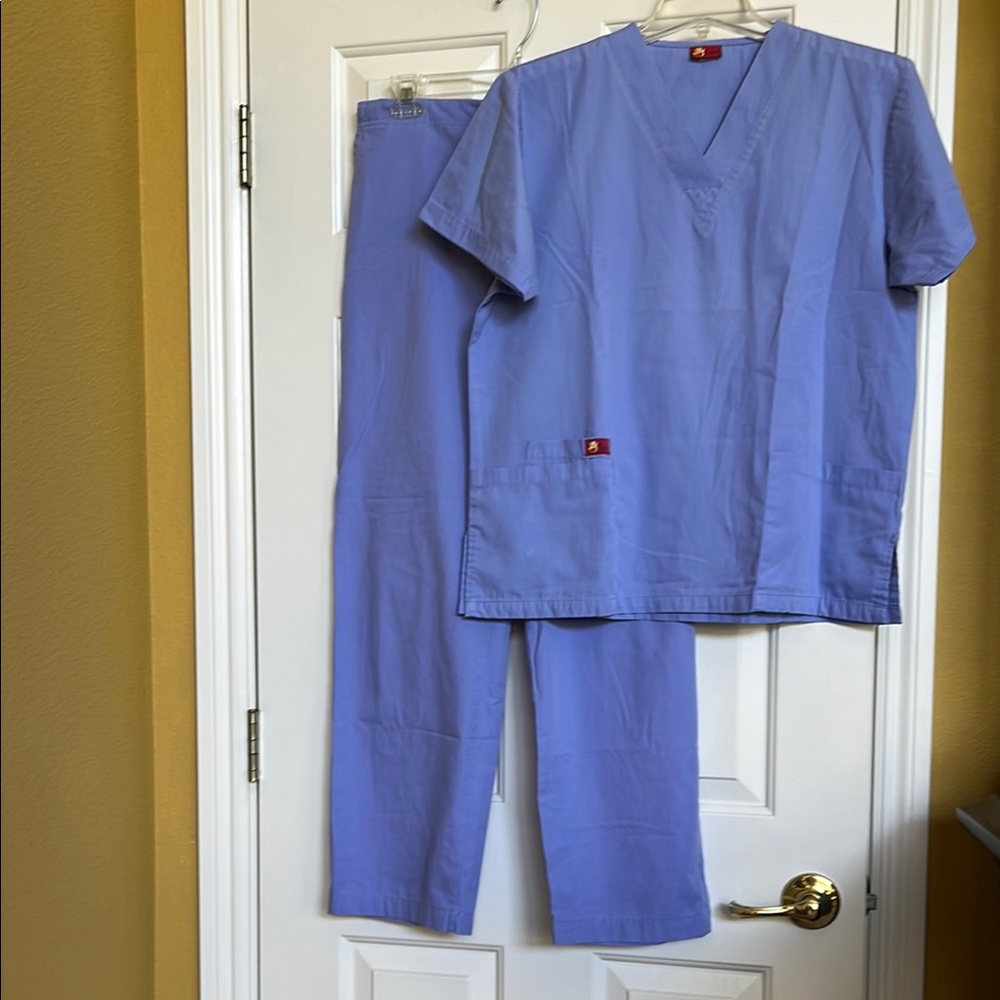 Salus womens scrub sets